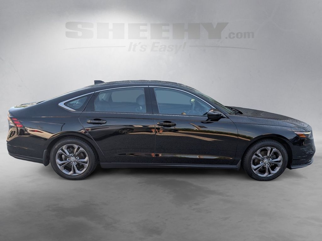 Used 2023 Black Honda EX image 9