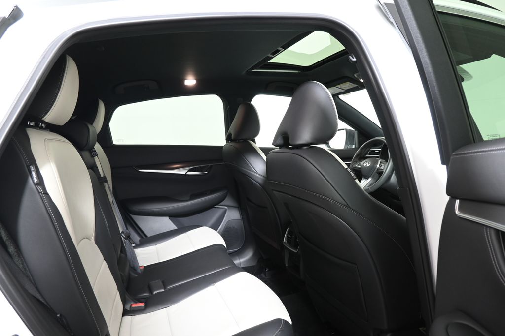 Thumbnail: 2025 INFINITI QX55 - 24
