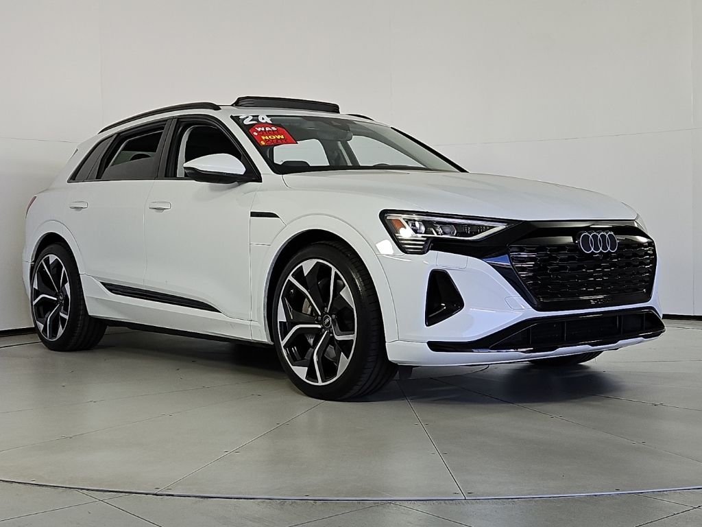 Thumbnail: 2024 Audi Q8 e-tron - 5
