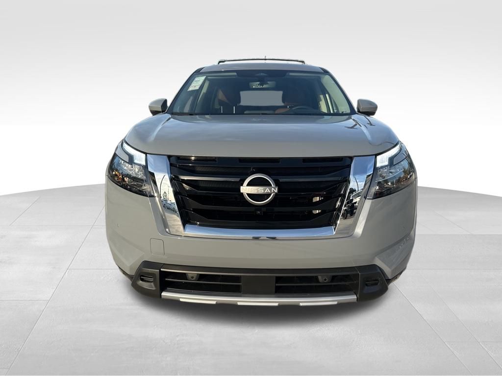 2025 Boulder Gray Pearl Nissan Pathfinder Platinum FWD SUV