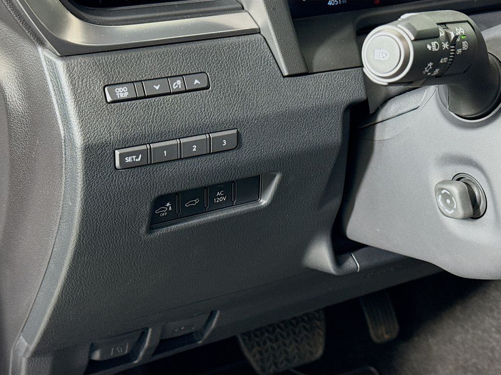 Thumbnail: 2025 Lexus GX - 10