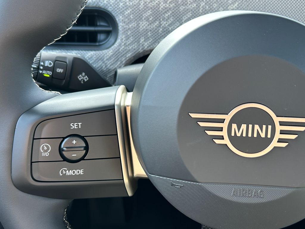 Thumbnail: 2026 MINI Cooper - 19