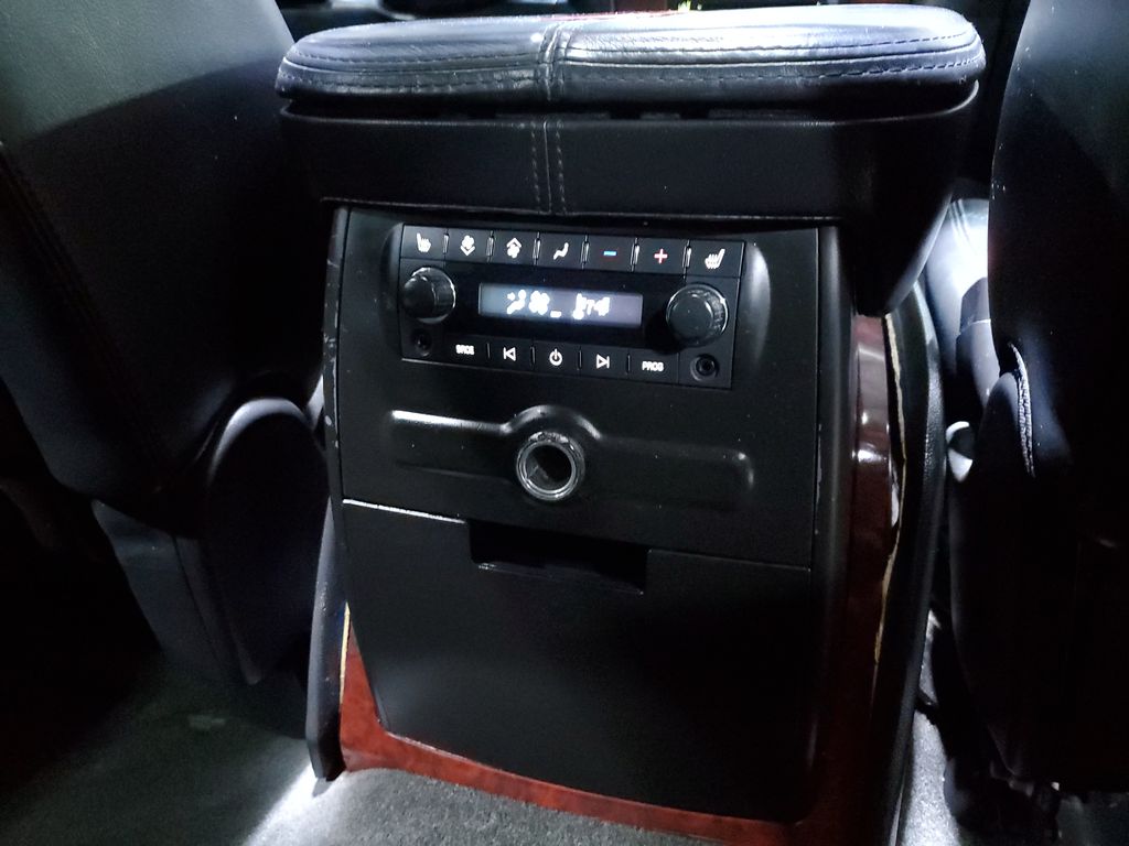 2008 Cadillac Escalade photo