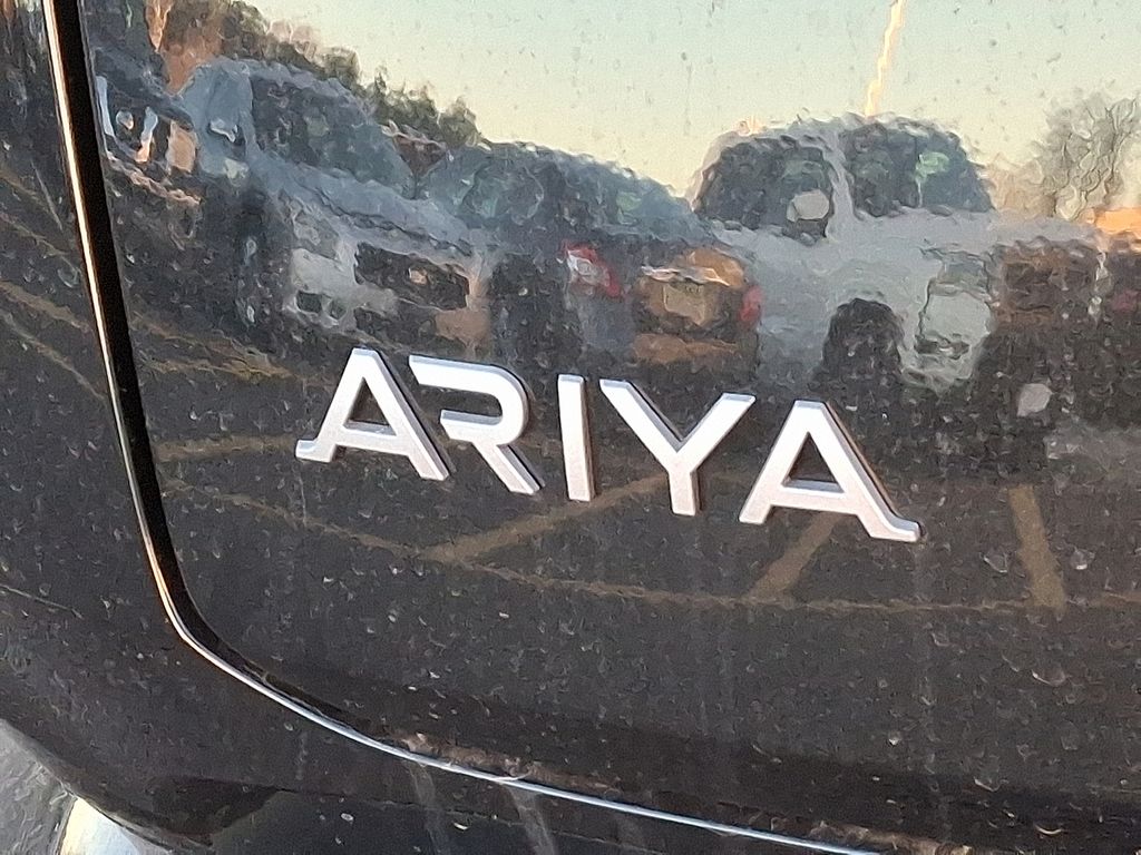 2025 Nissan Ariya Engage 5