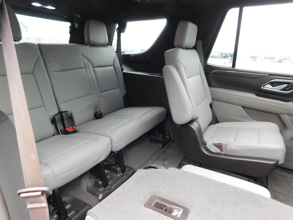 Thumbnail: 2024 Chevrolet Tahoe - 5