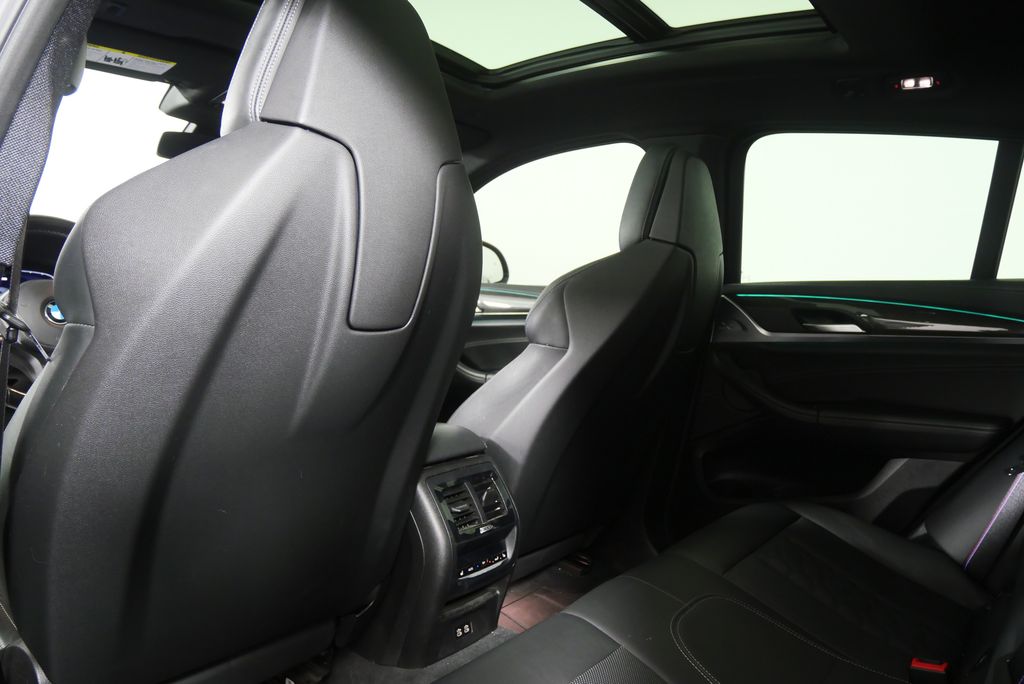 Thumbnail: 2022 BMW X4 - 20