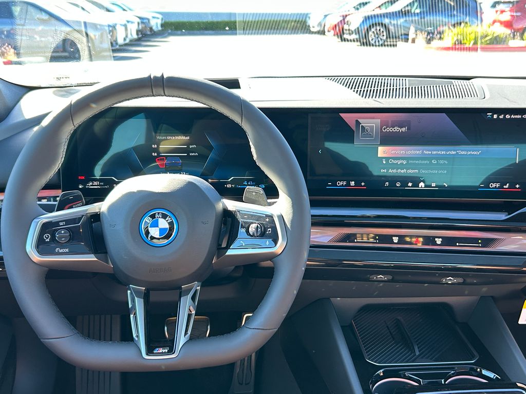 Thumbnail: 2026 BMW 5 Series - 17