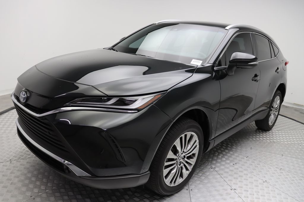 2024 Toyota Venza XLE 2