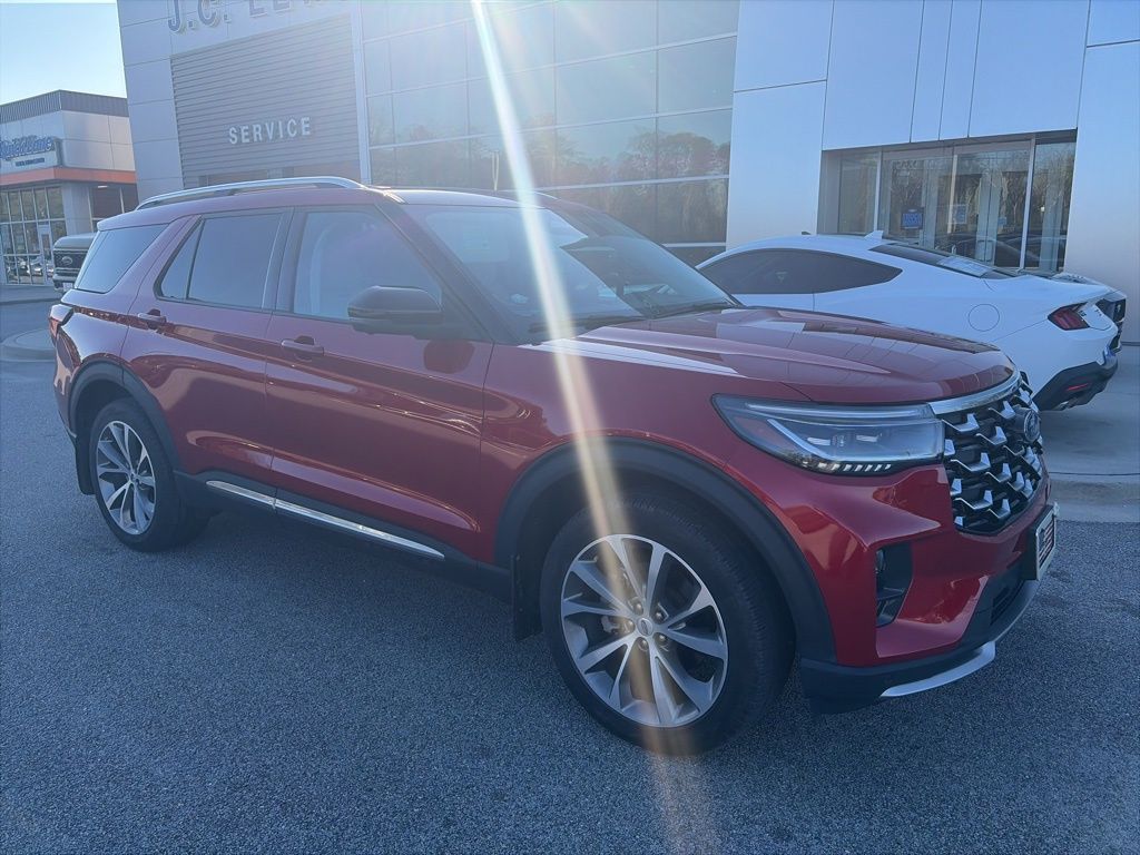 2025 Ford Explorer Platinum