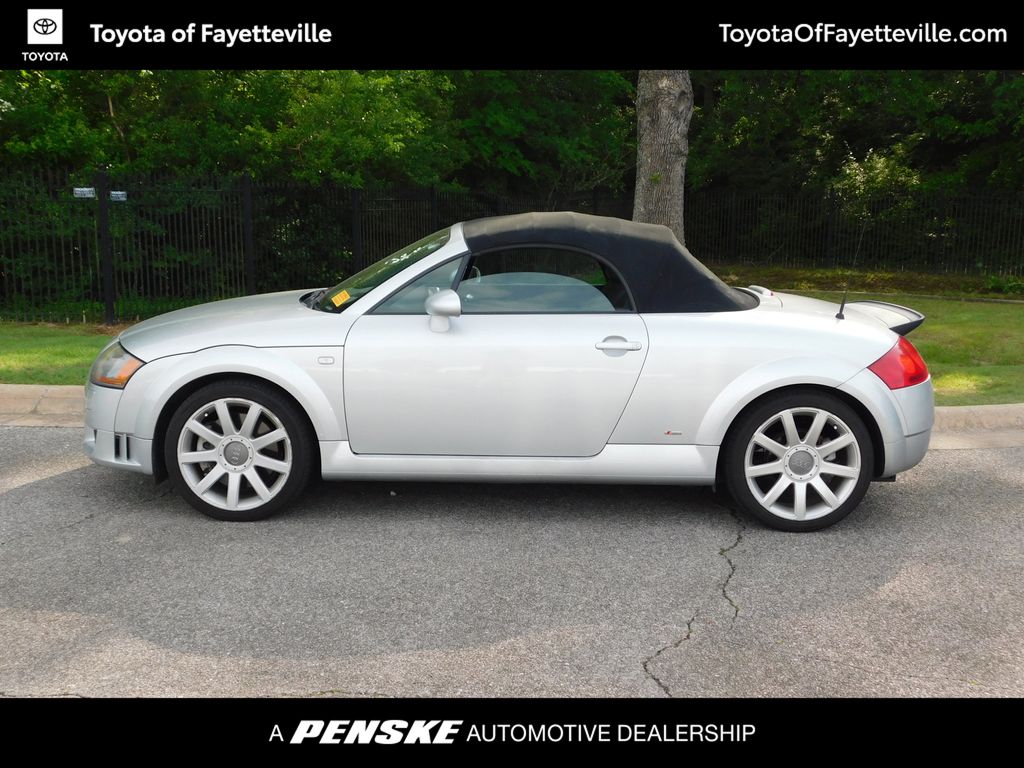 2004 Audi TT  2