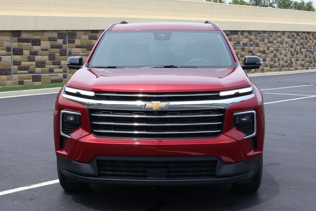 Thumbnail: 2027 Chevrolet Traverse - 2