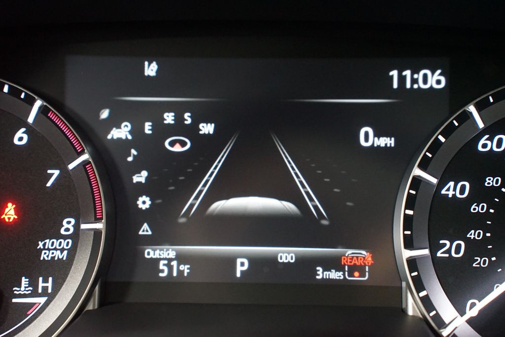 Thumbnail: 2026 Toyota Highlander - 16