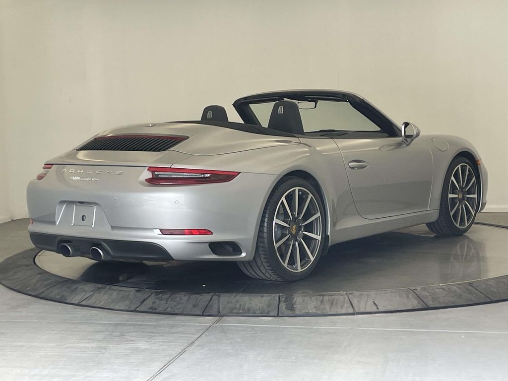 2017 Porsche 911 Carrera - 6