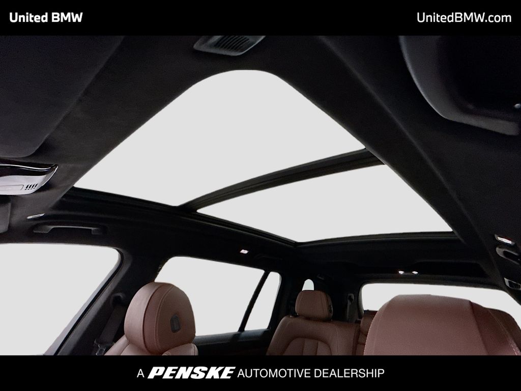 Thumbnail: 2022 BMW X7 - 12