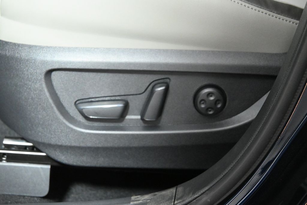 2025 INFINITI QX50 Luxe 22