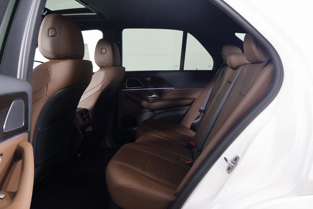 Thumbnail: 2026 Mercedes-Benz GLE - 6