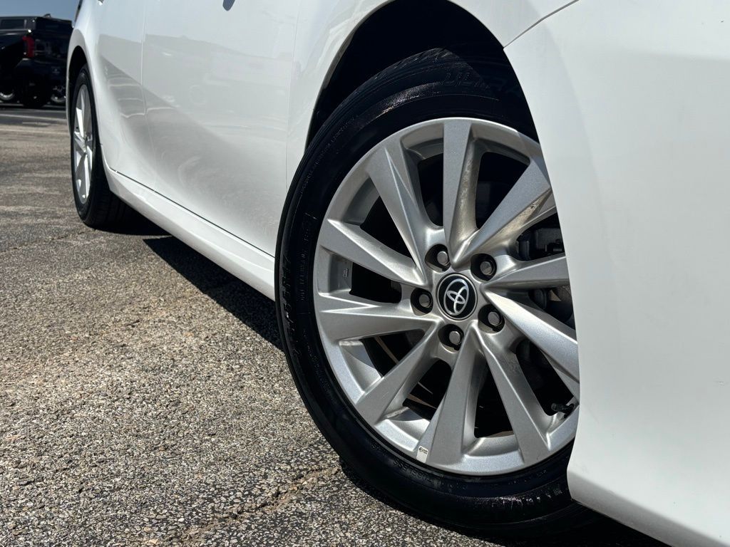 2023 Toyota Camry LE photo