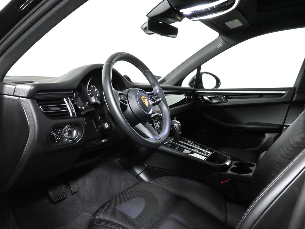 2022 Porsche Macan  4