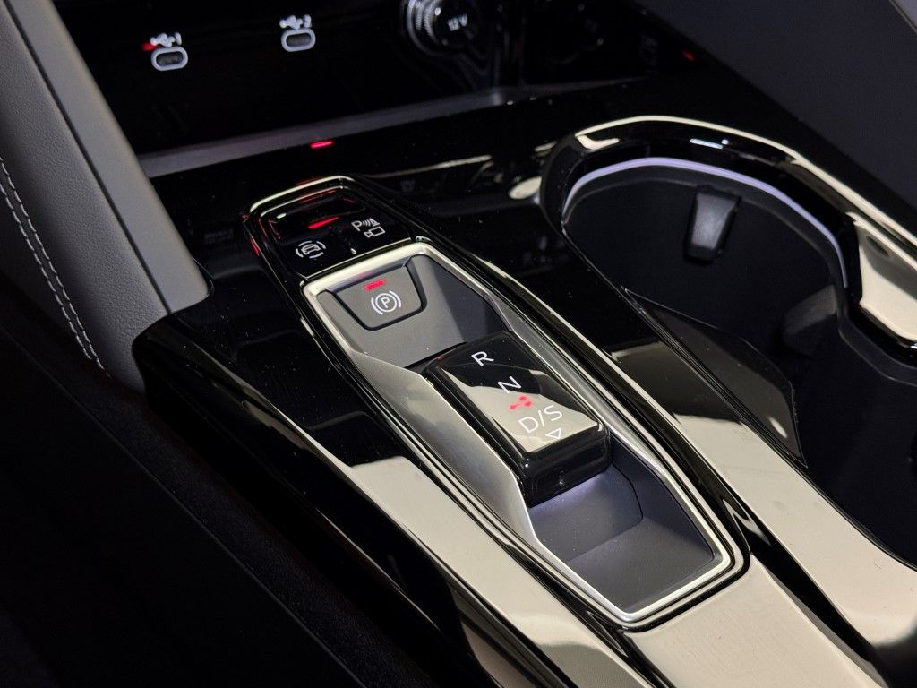 2025 Audi Q5 Premium 32