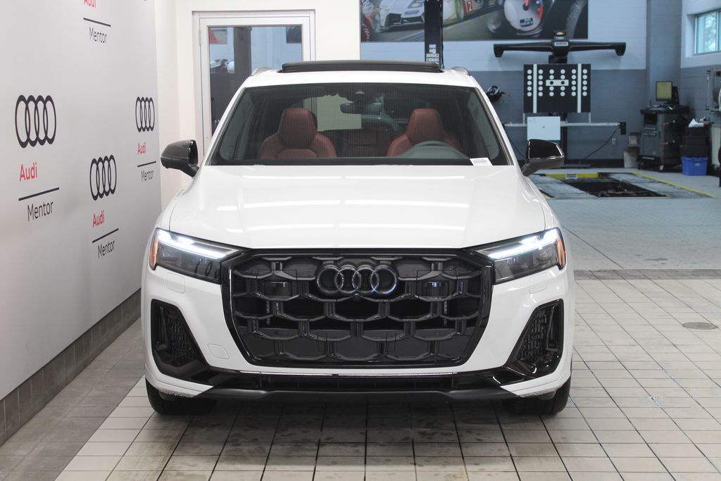 Thumbnail: 2026 Audi SQ7 - 9