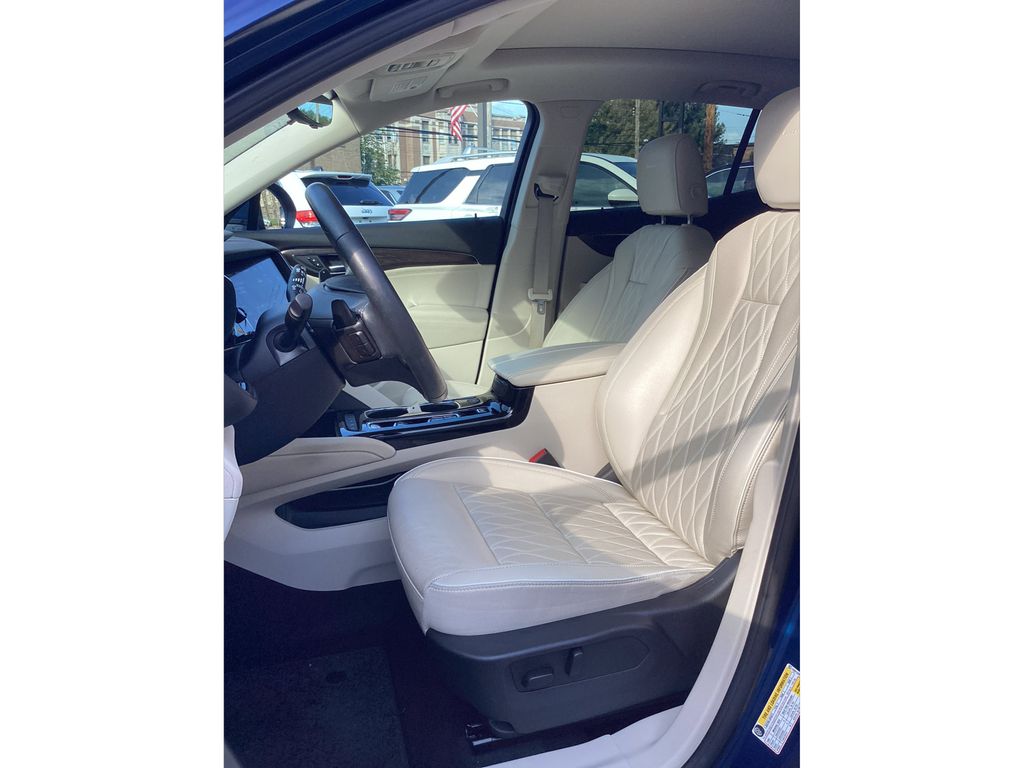 Used 2023 Buick Envision SUV
