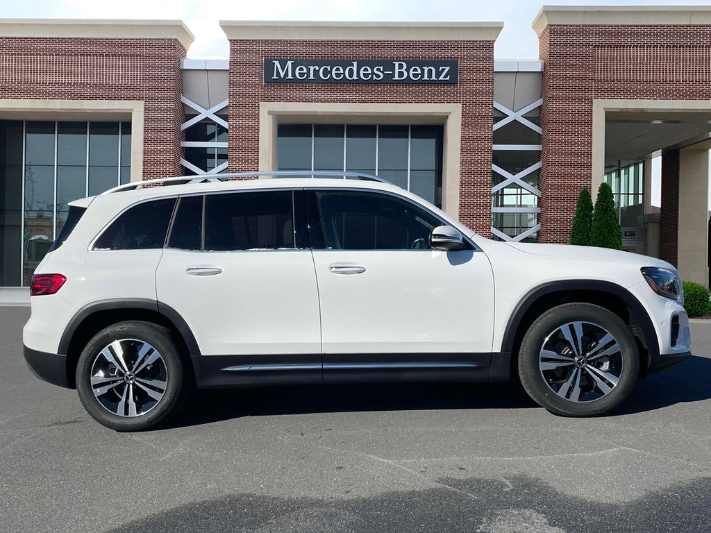 Thumbnail: 2025 Mercedes-Benz GLB - 4