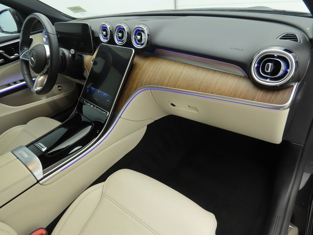 Thumbnail: 2022 Mercedes-Benz C-Class - 17