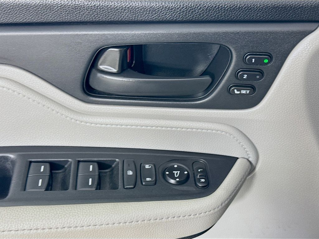 Used Car 2019 Honda Odyssey  Ex-l For Sale Under $25,000 In Austin, Texas