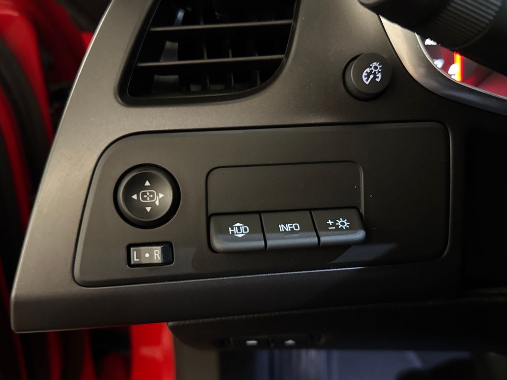 Used 2019 Red Chevrolet Stingray image 21