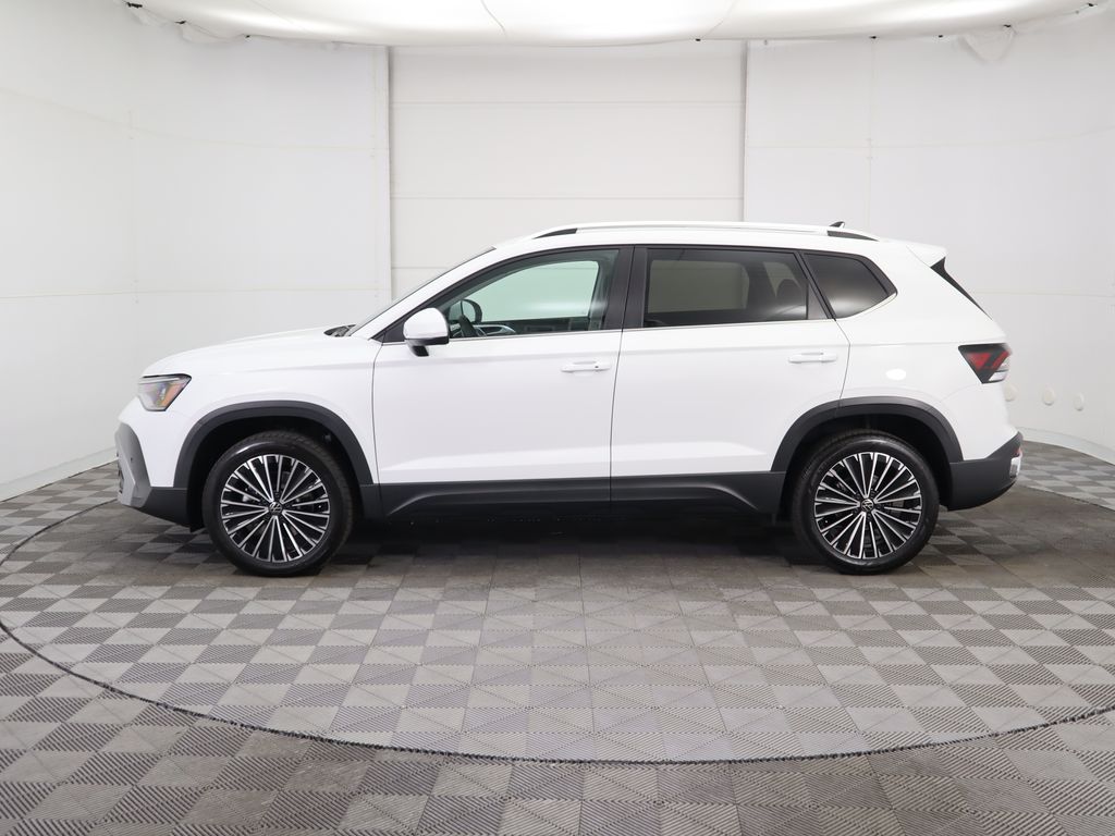 Thumbnail: 2025 Volkswagen Taos - 8