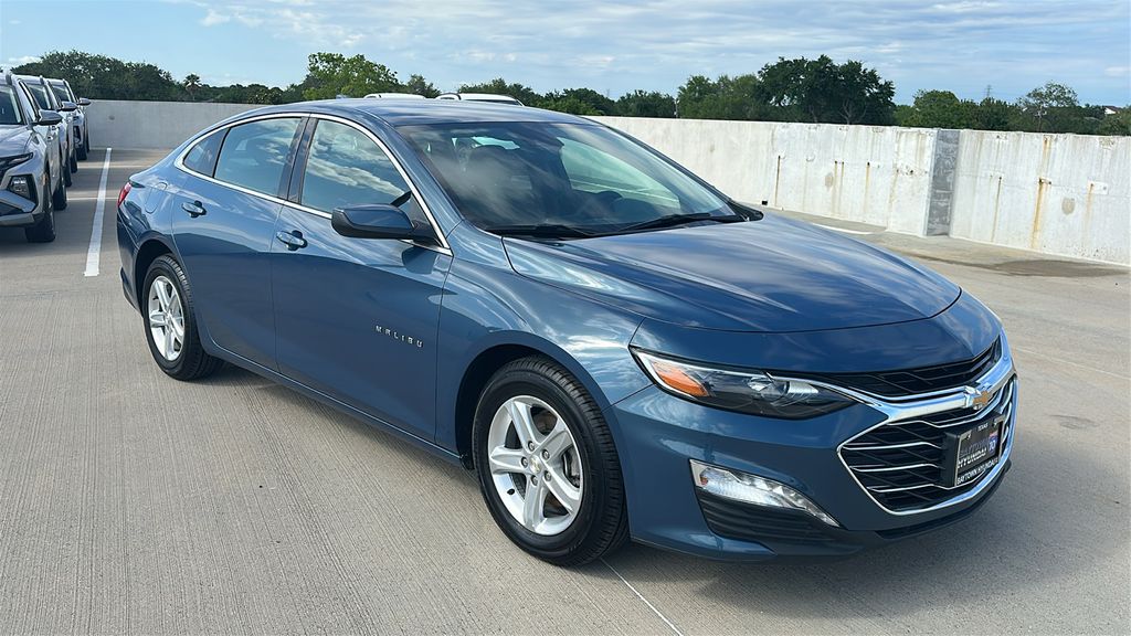 2024 Chevrolet Malibu LT Blue at Baytown Hyundai