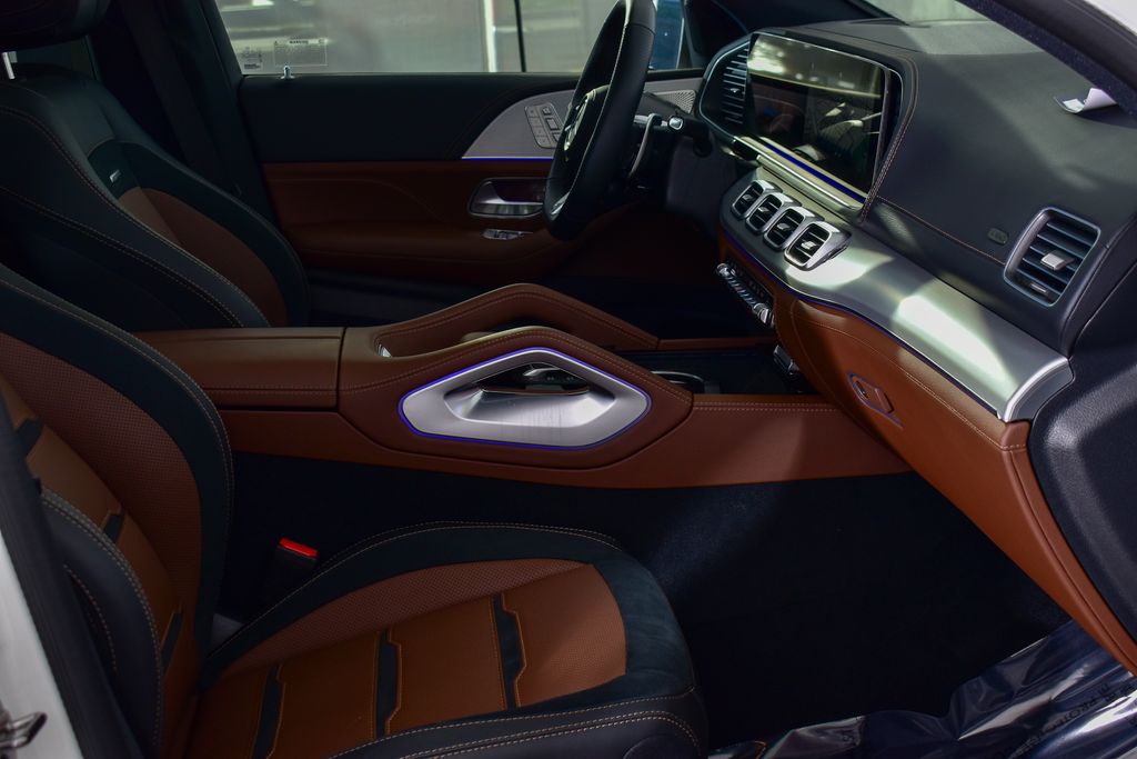 Thumbnail: 2025 Mercedes-Benz GLE - 30