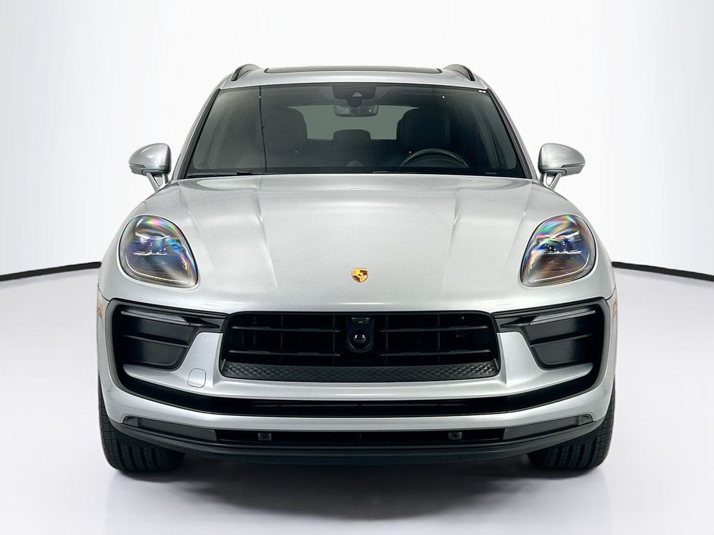 Thumbnail: 2025 Porsche Macan - 10