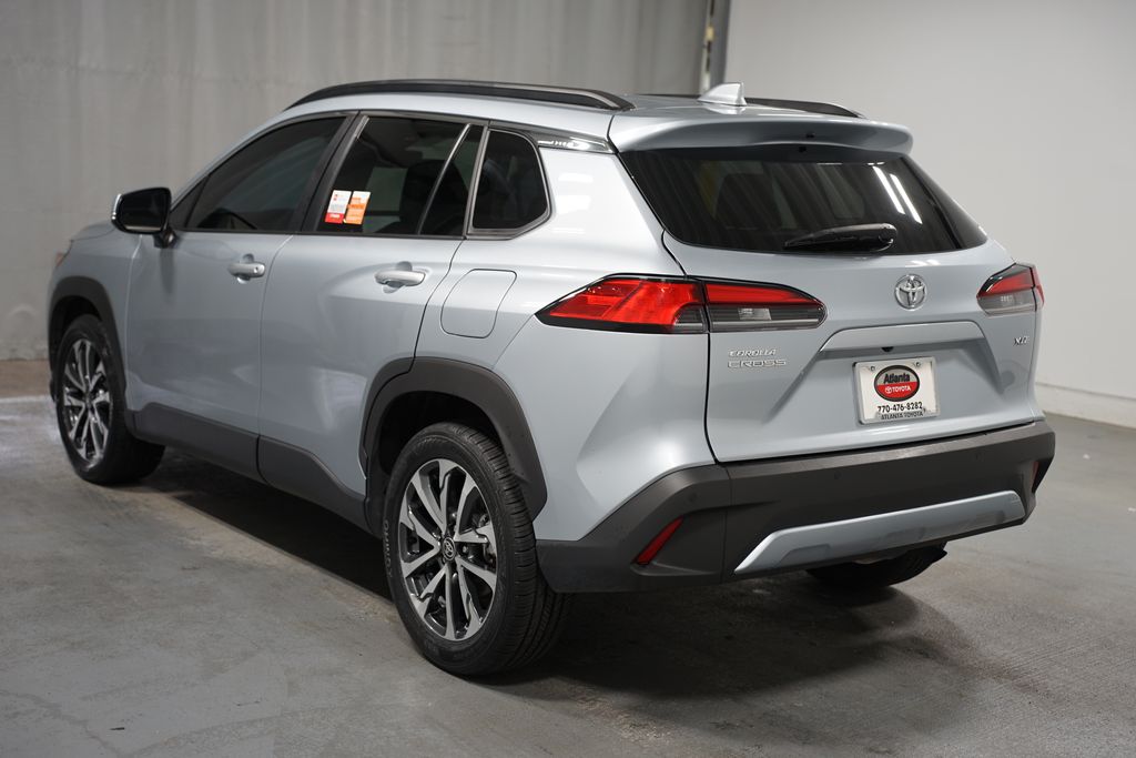 2024 Toyota Corolla Cross XLE 6