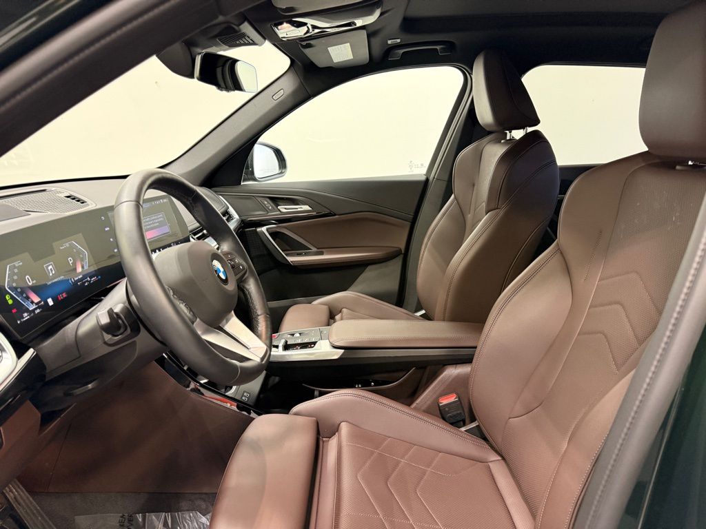 Thumbnail: 2025 BMW X1 - 12