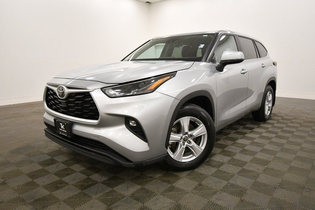 Used 2024 Toyota Highlander SUV