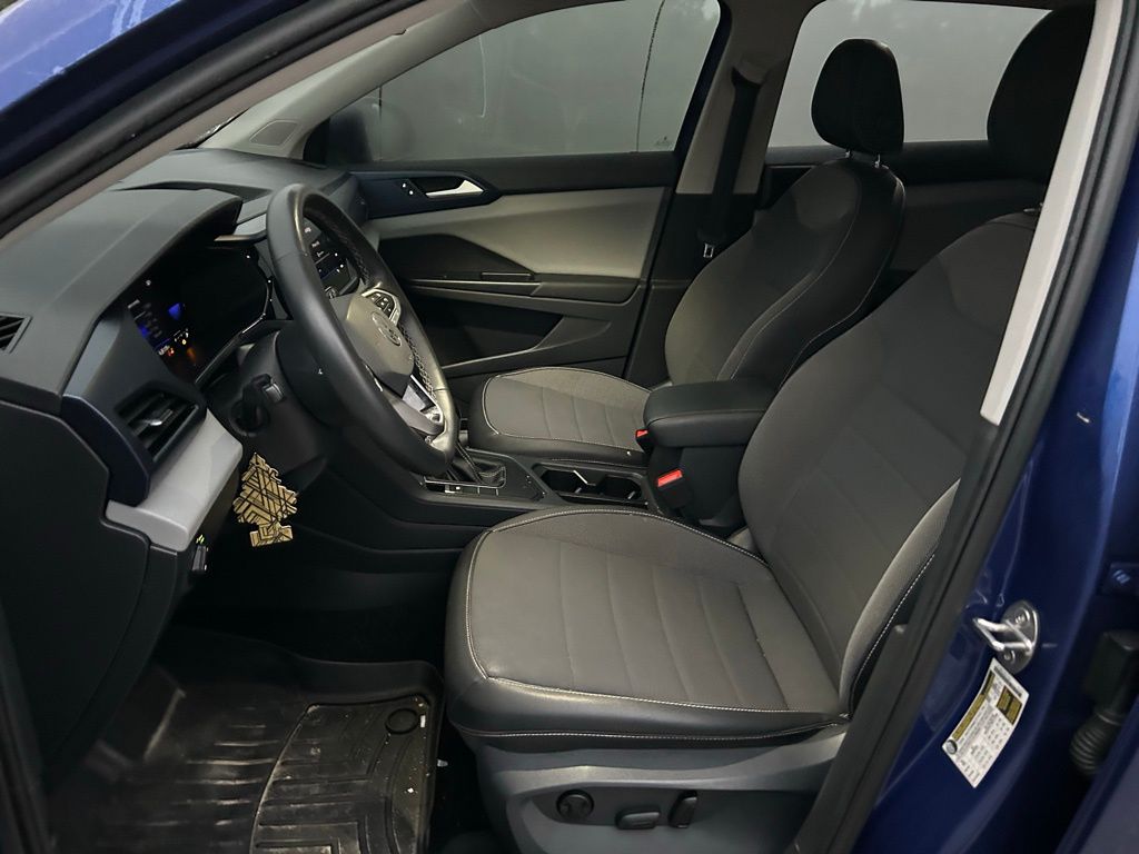 Thumbnail: 2022 Volkswagen Taos - 14