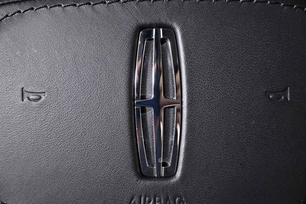 New 2026 White Lincoln Reserve image 35