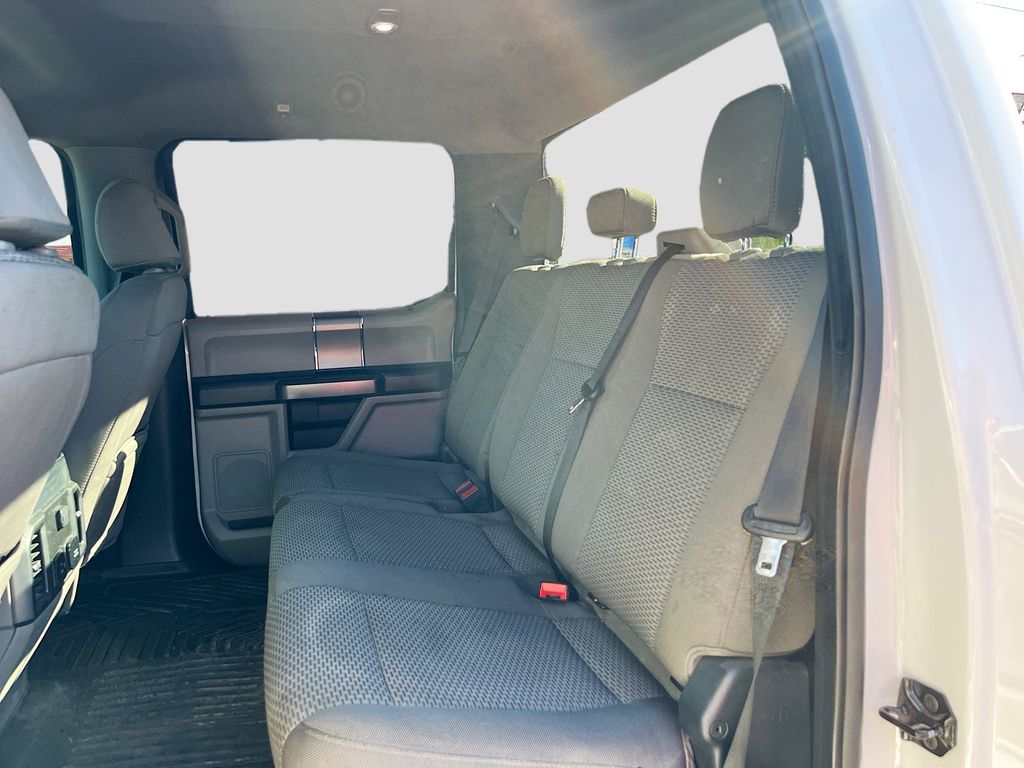 Used 2022 White Ford XLT image 24