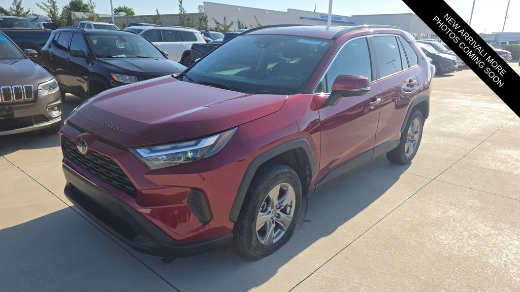 2023 Toyota RAV4 XLE