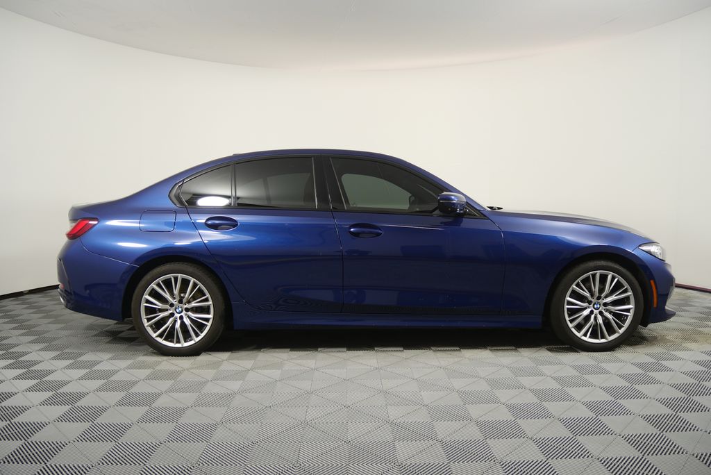 Thumbnail: 2023 BMW 3 Series - 2