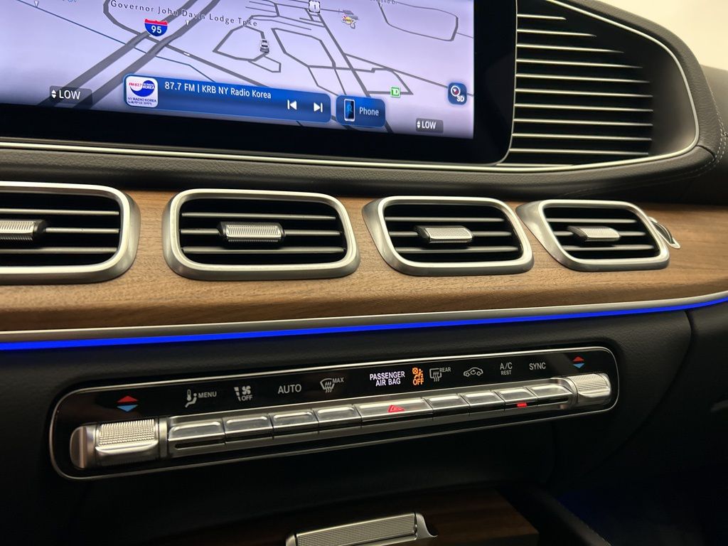 Thumbnail: 2026 Mercedes-Benz GLS - 19