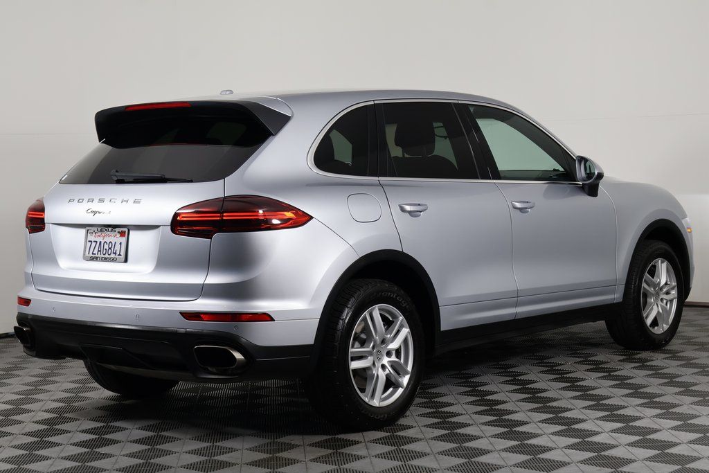 Thumbnail: 2018 Porsche Cayenne - 4