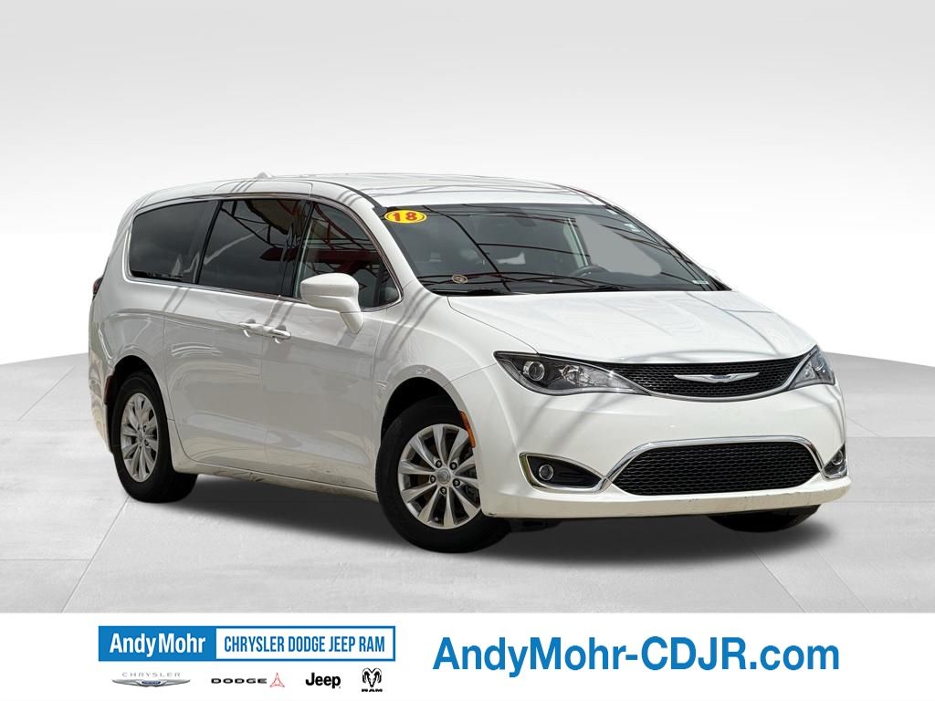 Bright White Clearcoat 2018 Chrysler Pacifica Touring Plus FWD Minivan Front-Wheel Drive 9-Speed Automatic