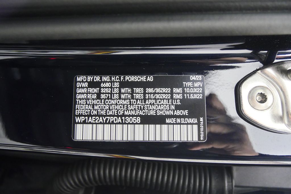 Thumbnail: 2023 Porsche Cayenne - 31