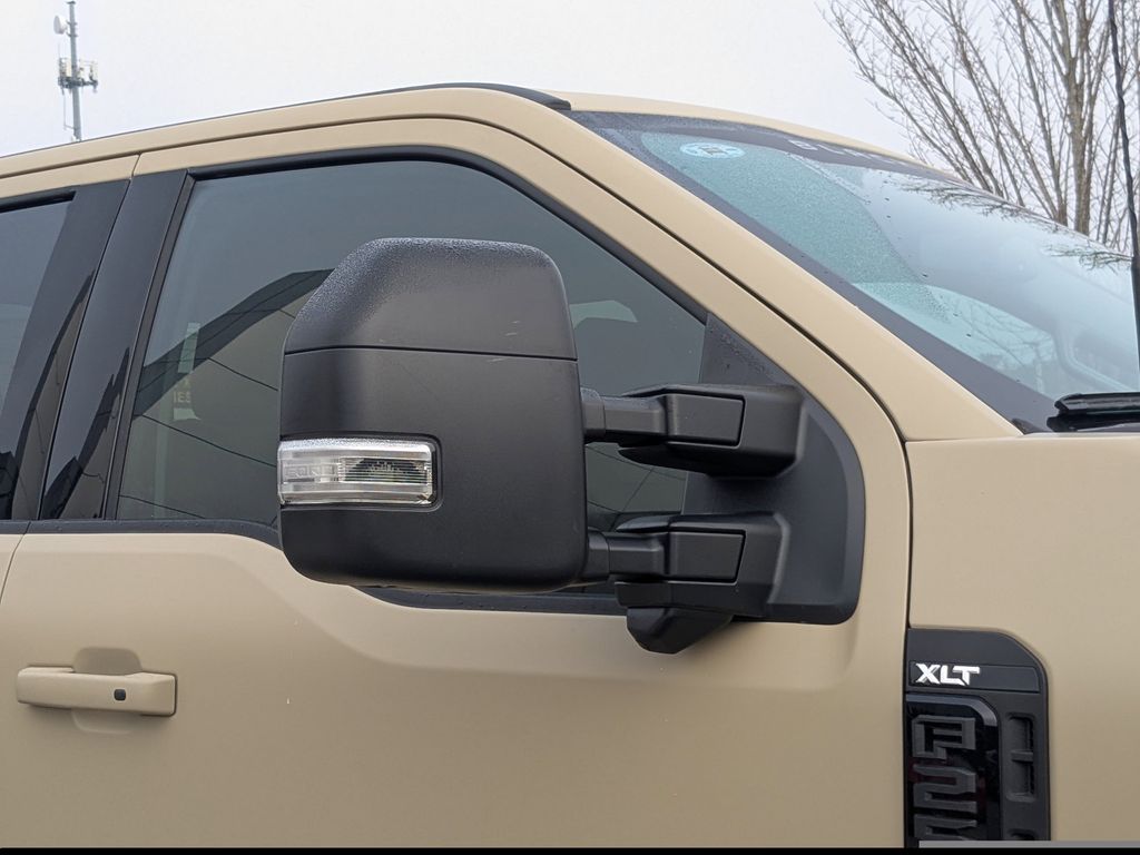 2026 Ford F-250 Black Widow