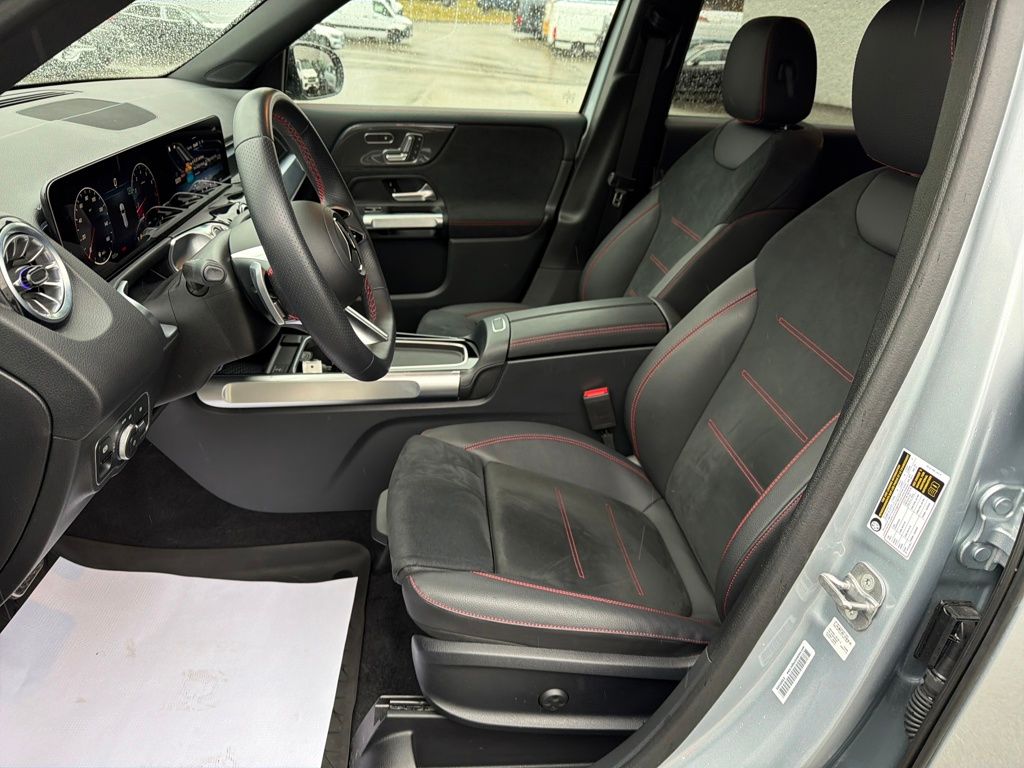 2025 Mercedes-Benz GLB GLB 250 - 9