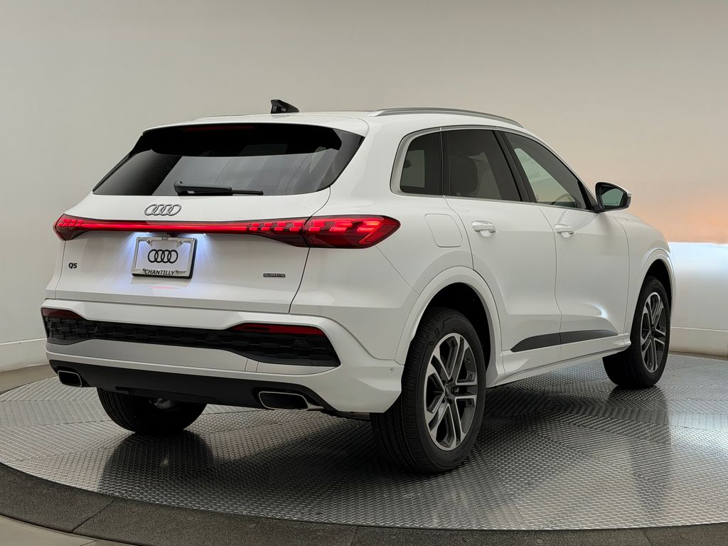 Thumbnail: 2026 Audi Q5 - 9