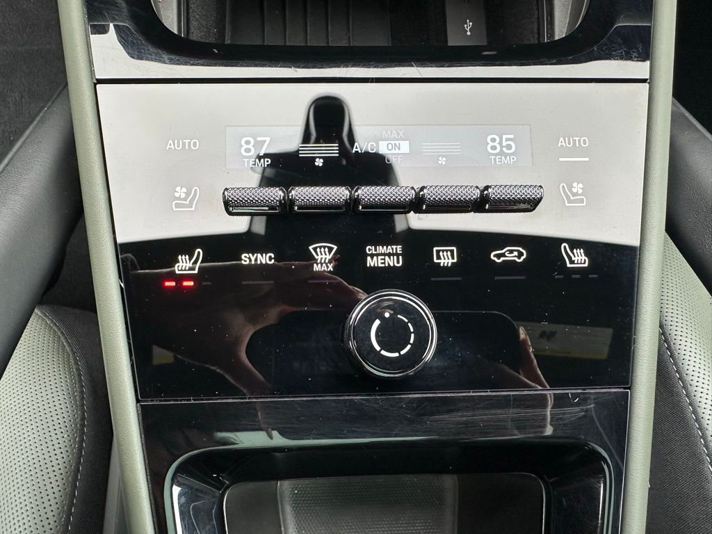 Thumbnail: 2025 Porsche Cayenne - 28