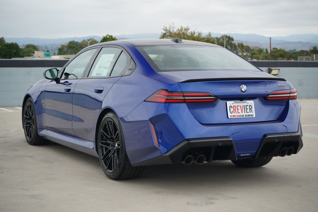 Thumbnail: 2026 BMW M5 - 7